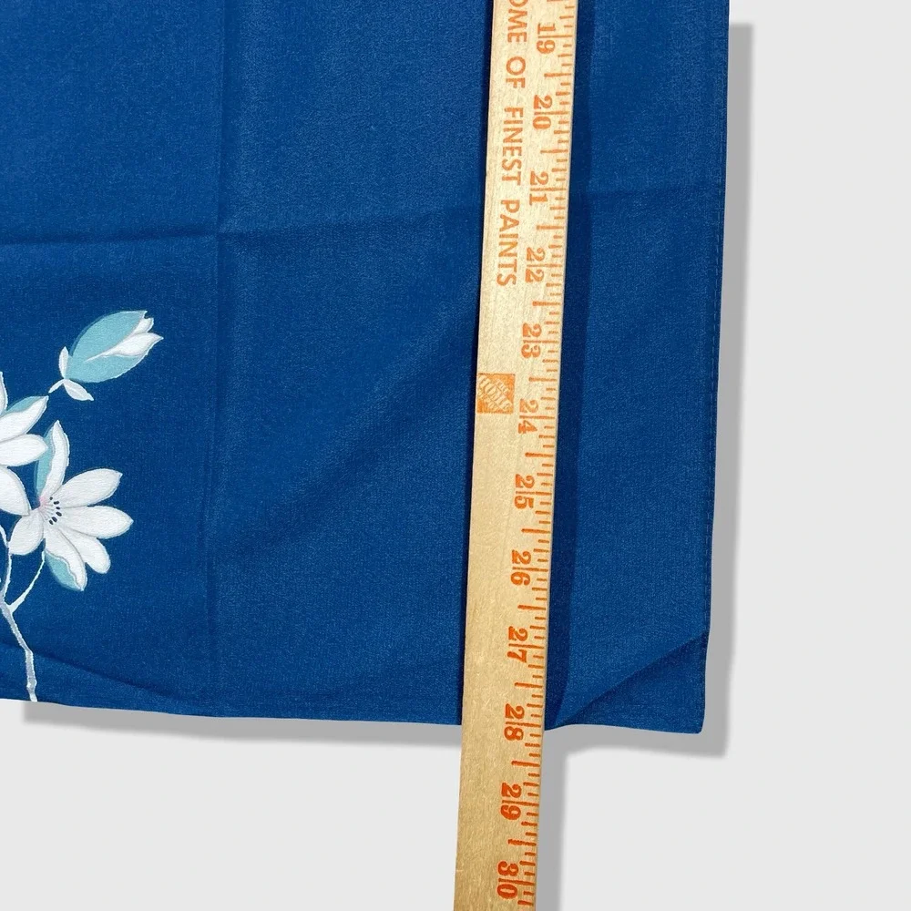 Unbranded Square Scarf Women OS Blue Floral Chinoiserie‎ Elegant Silk Feel
